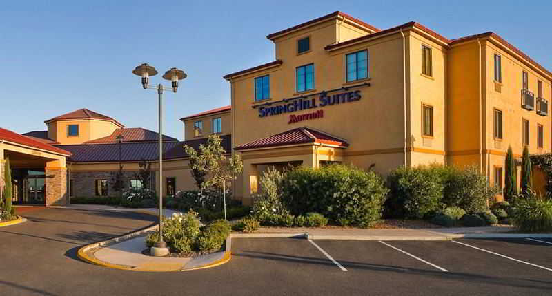 Springhill Suites Napa Valley Екстериор снимка